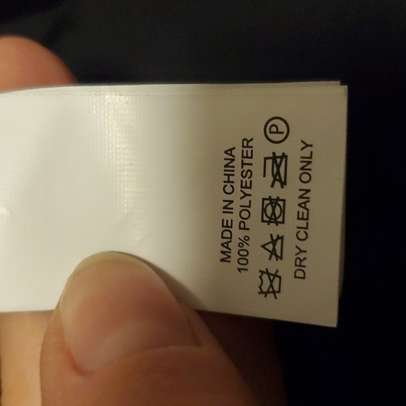 Kate Spade Pleated 3/4 sleeve blouse. - Picture 5 of 5